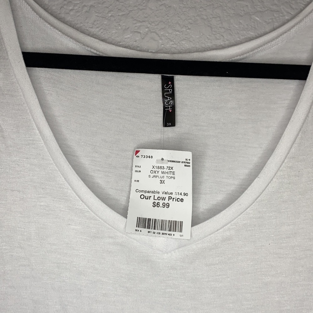 White tee - Picture 4 of 4